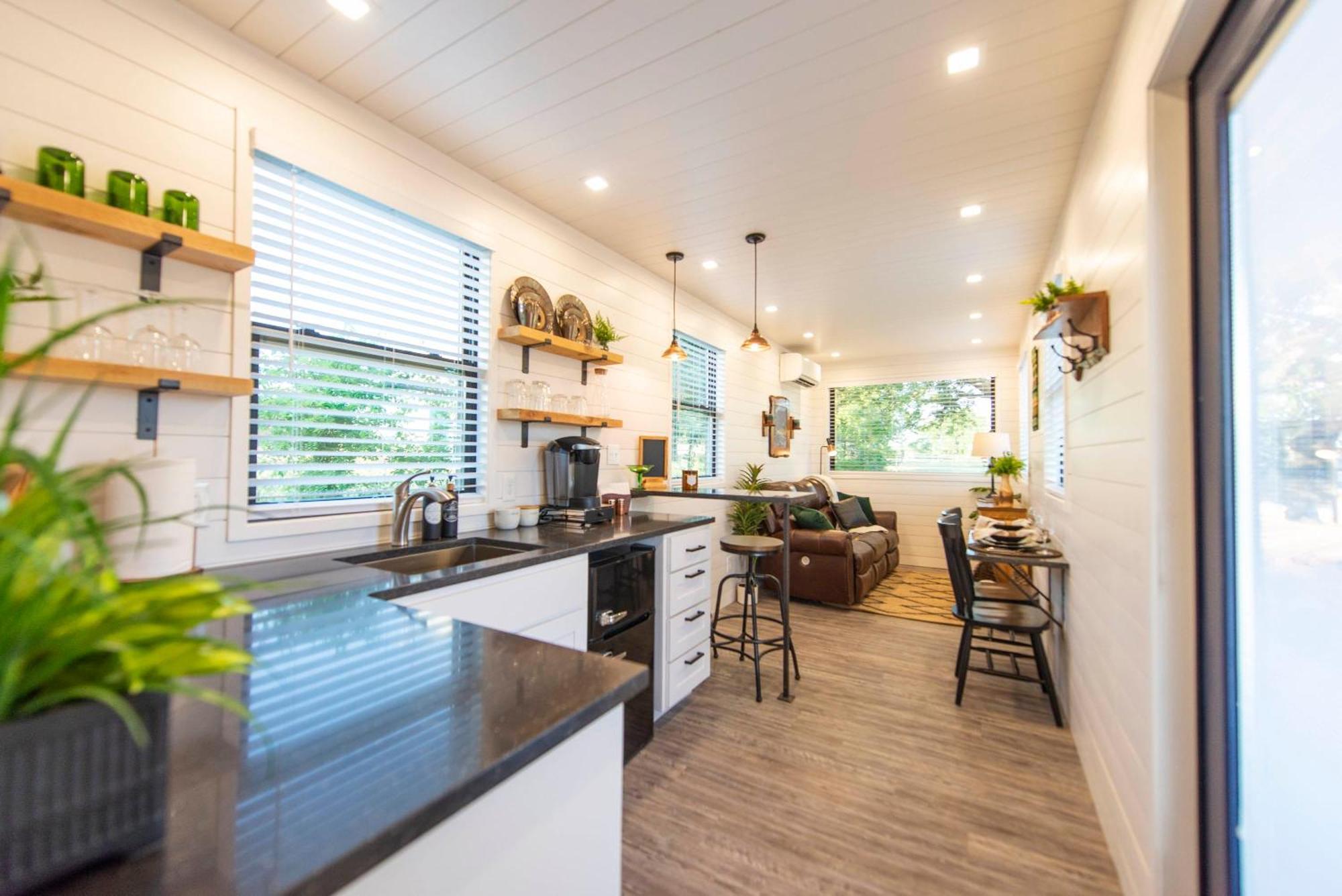 The Woods- Container Tiny House 12 Min To Magnolia/Baylor/Downtown Villa Bellmead Exterior photo